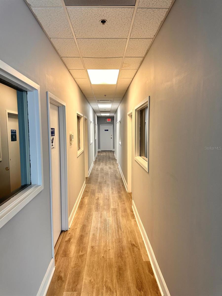 Image 2 of 9 For 7901 Kingspointe Parkway 28-#7