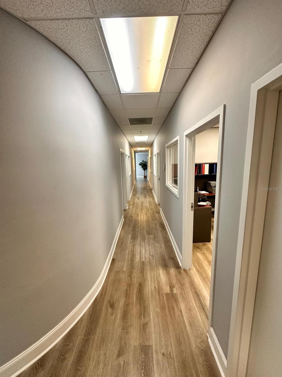 Image 3 of 9 For 7901 Kingspointe Parkway 28-#7
