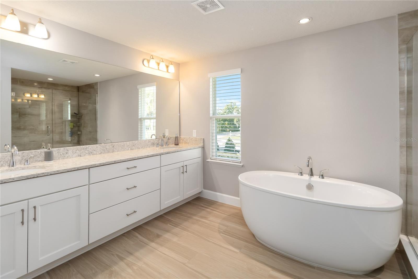 Image 16 of 44 For 3663 Arbordale Loop