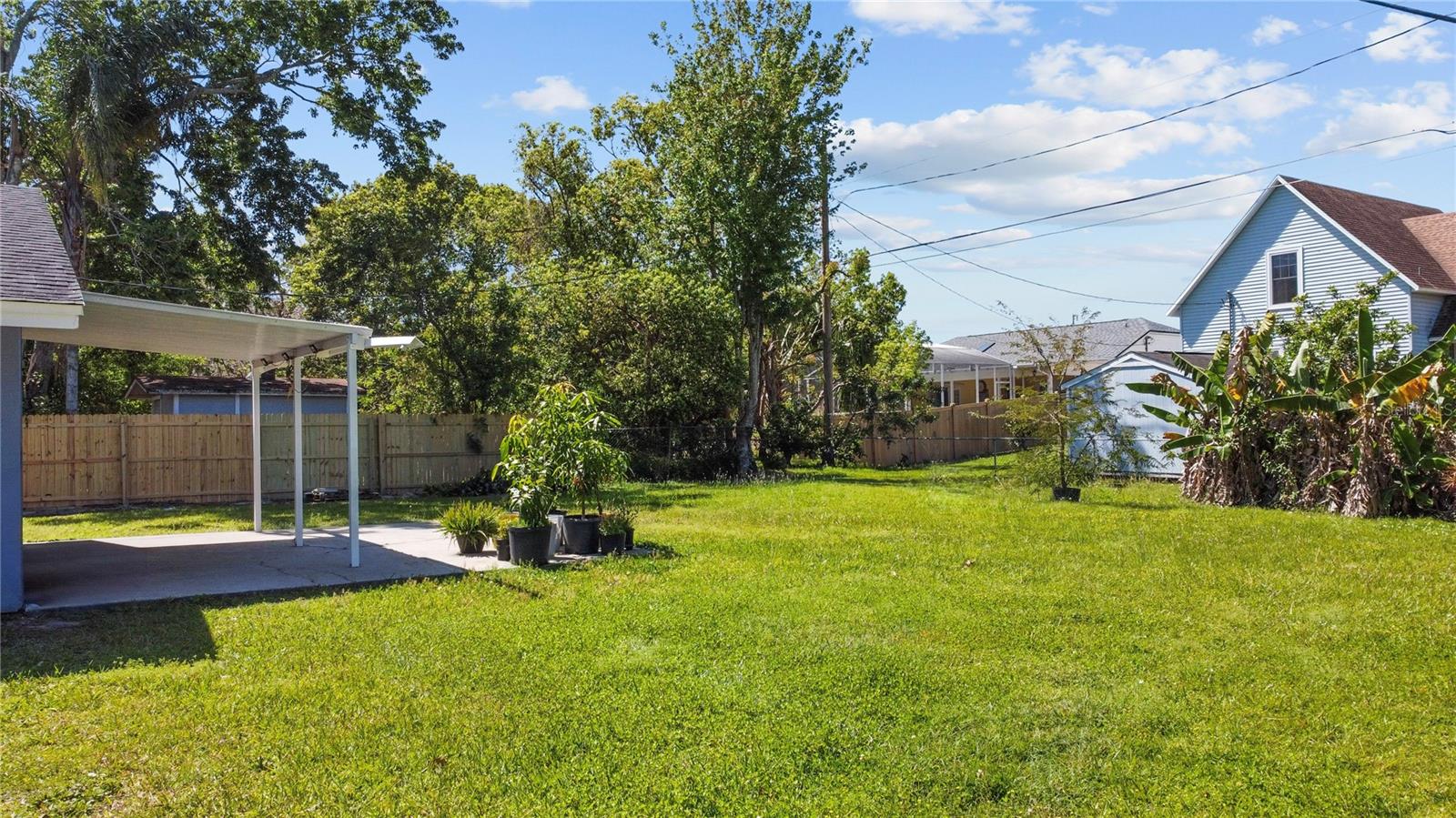 Image 23 of 26 For 400 Montana Avenue