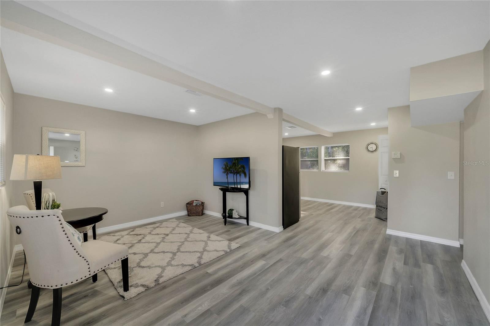 Image 3 of 14 For 1719 3rd Street B