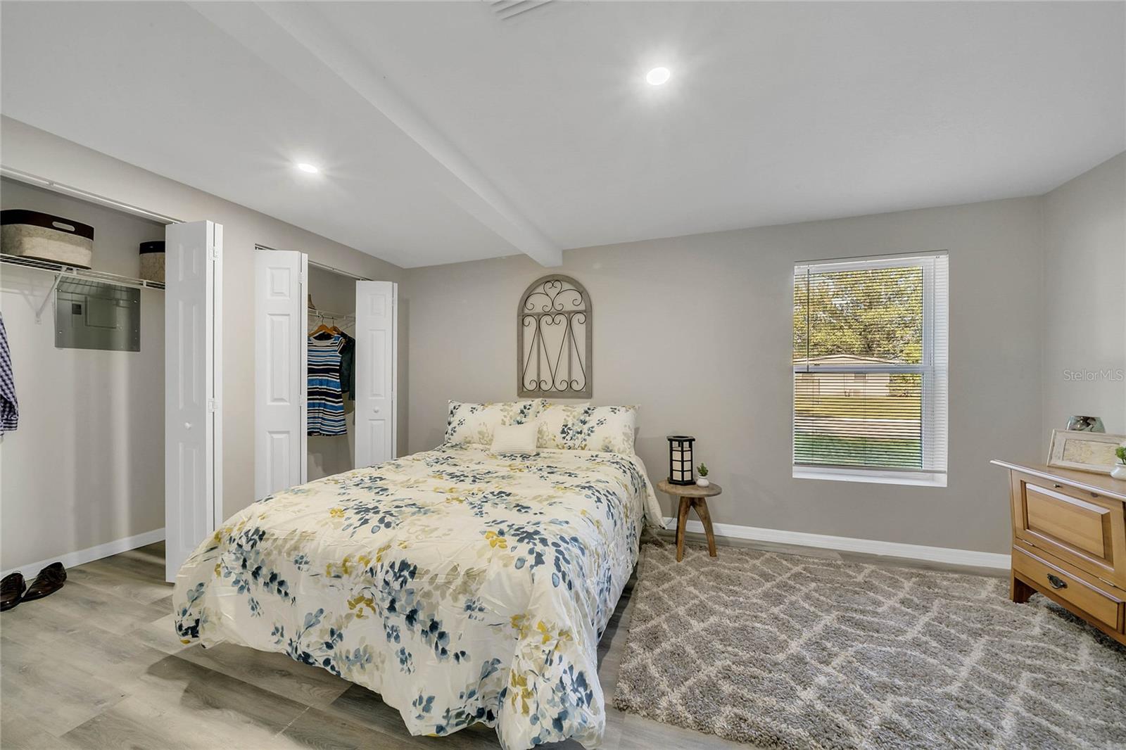 Image 9 of 14 For 1719 3rd Street B