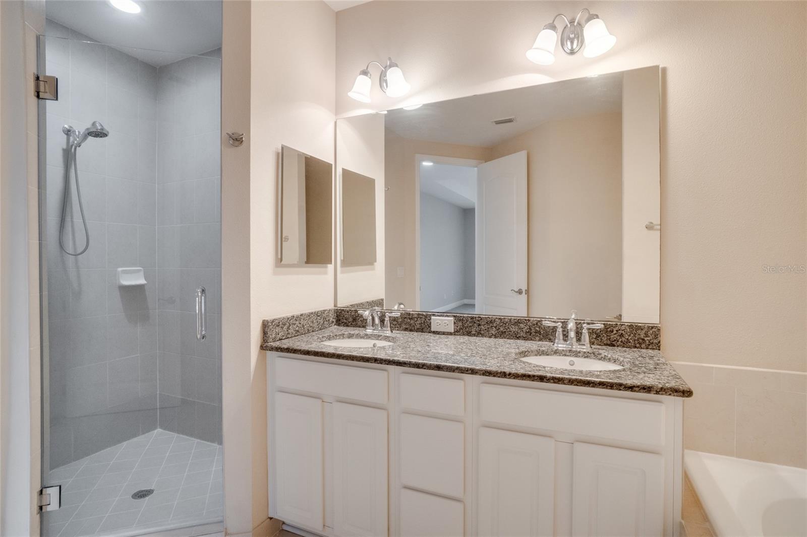 Image 24 of 39 For 10774 Belfry Circle