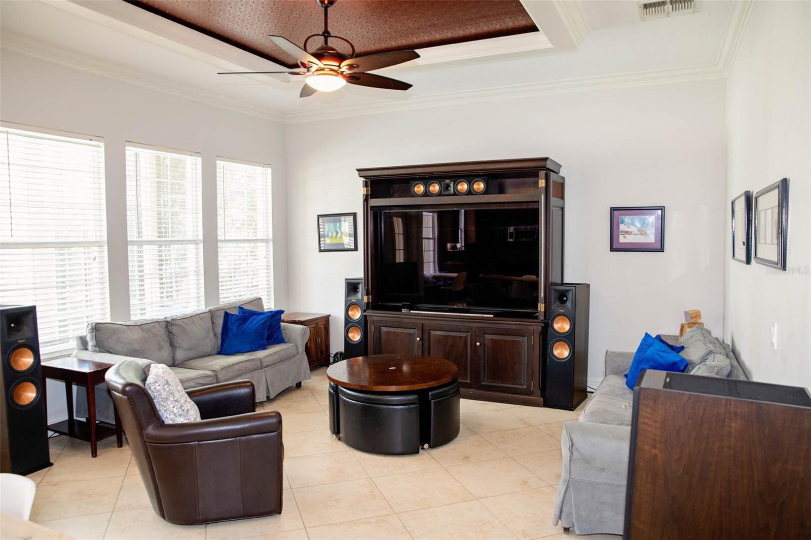 Image 25 of 53 For 411 Sycamore Street