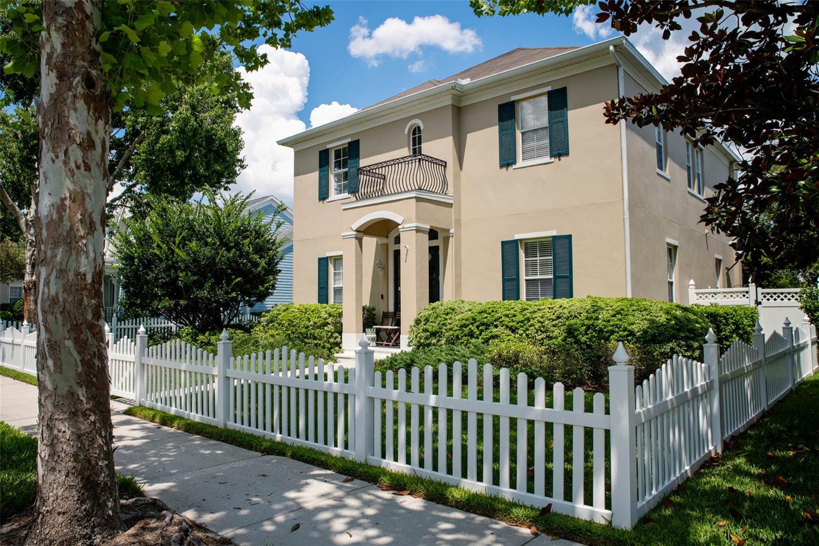 Image 3 of 53 For 411 Sycamore Street