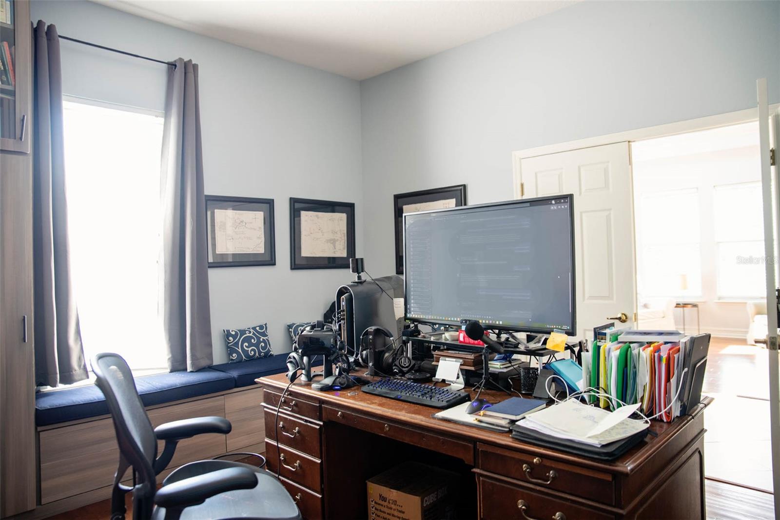 Image 30 of 53 For 411 Sycamore Street