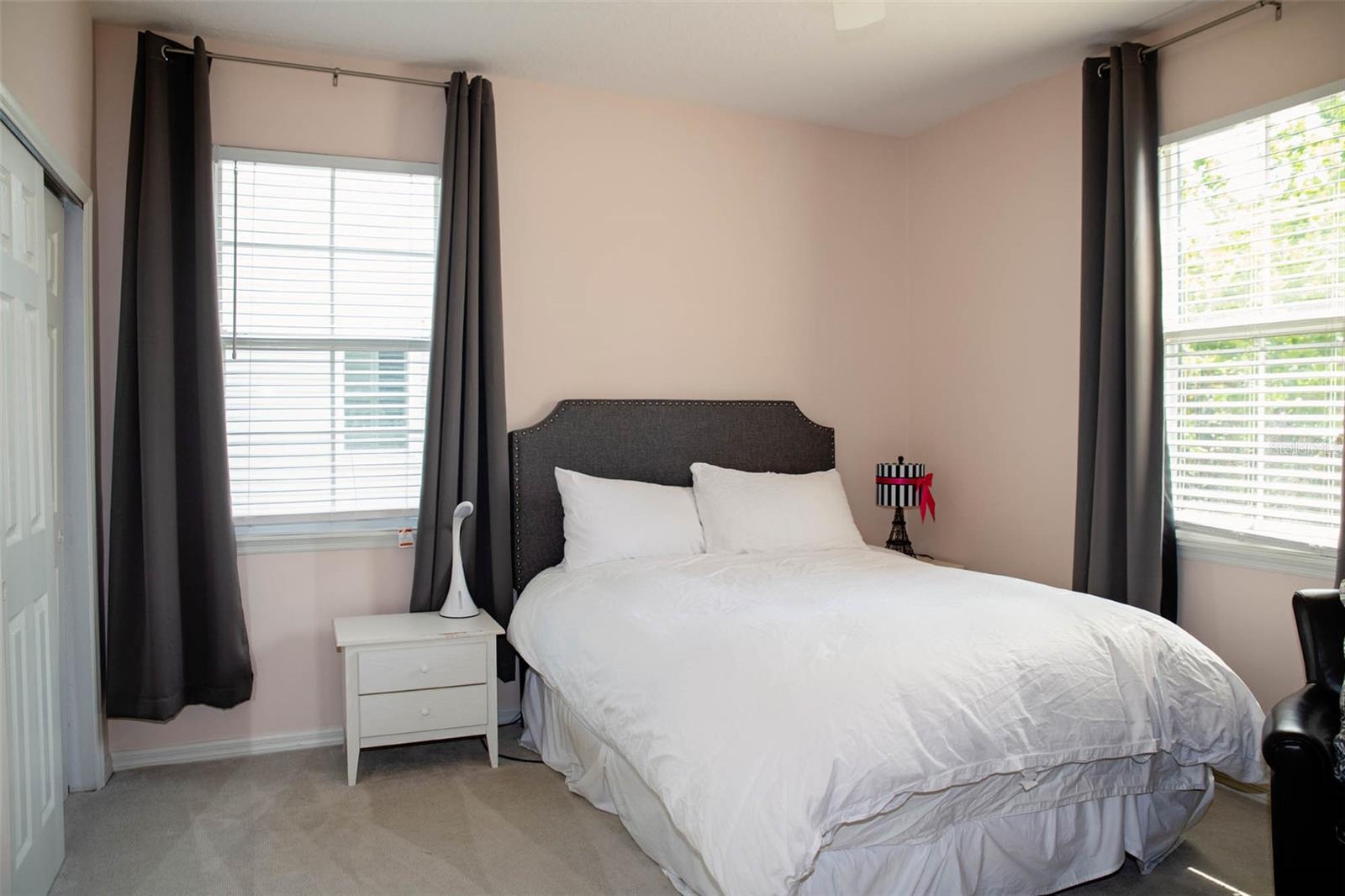 Image 35 of 53 For 411 Sycamore Street