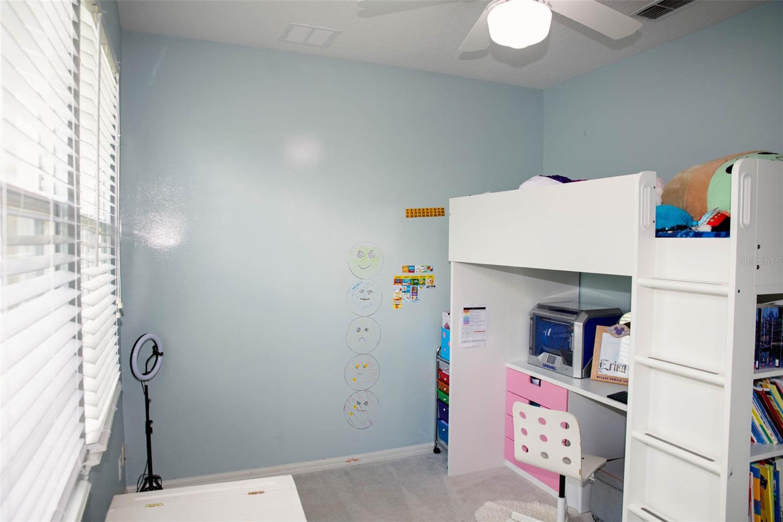 Image 38 of 53 For 411 Sycamore Street