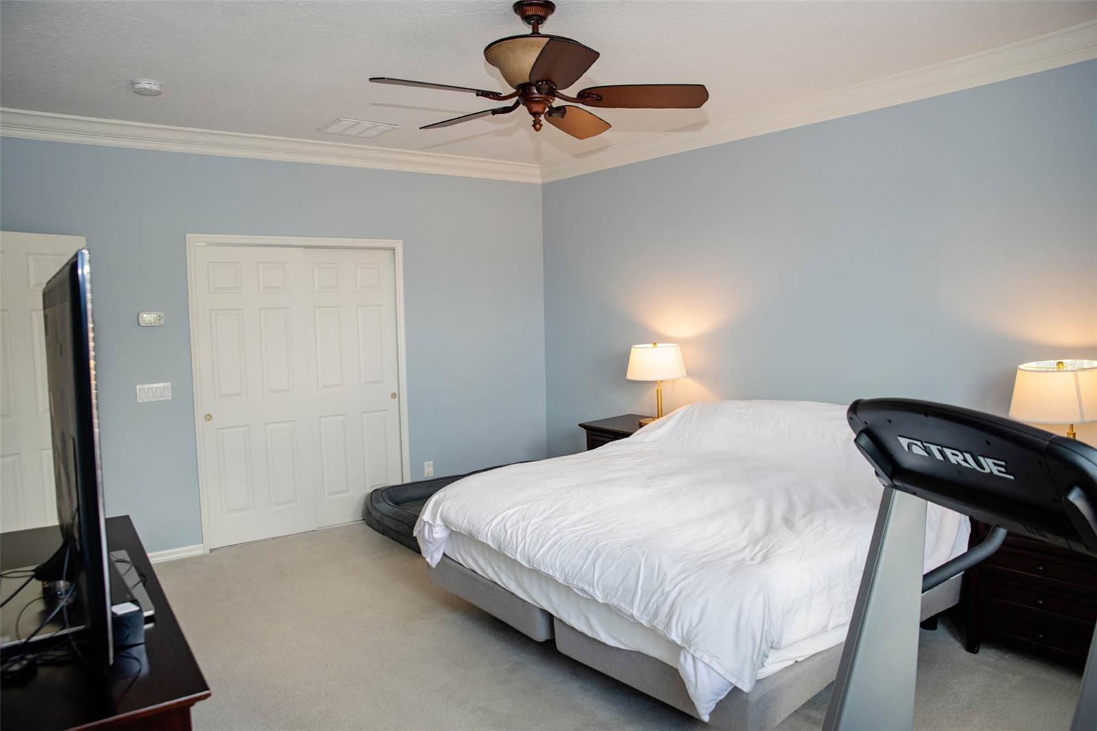 Image 44 of 53 For 411 Sycamore Street