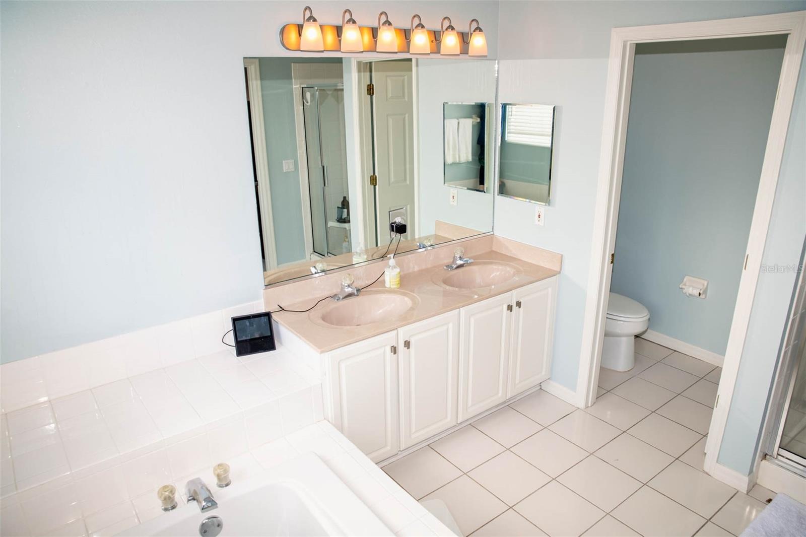 Image 45 of 53 For 411 Sycamore Street