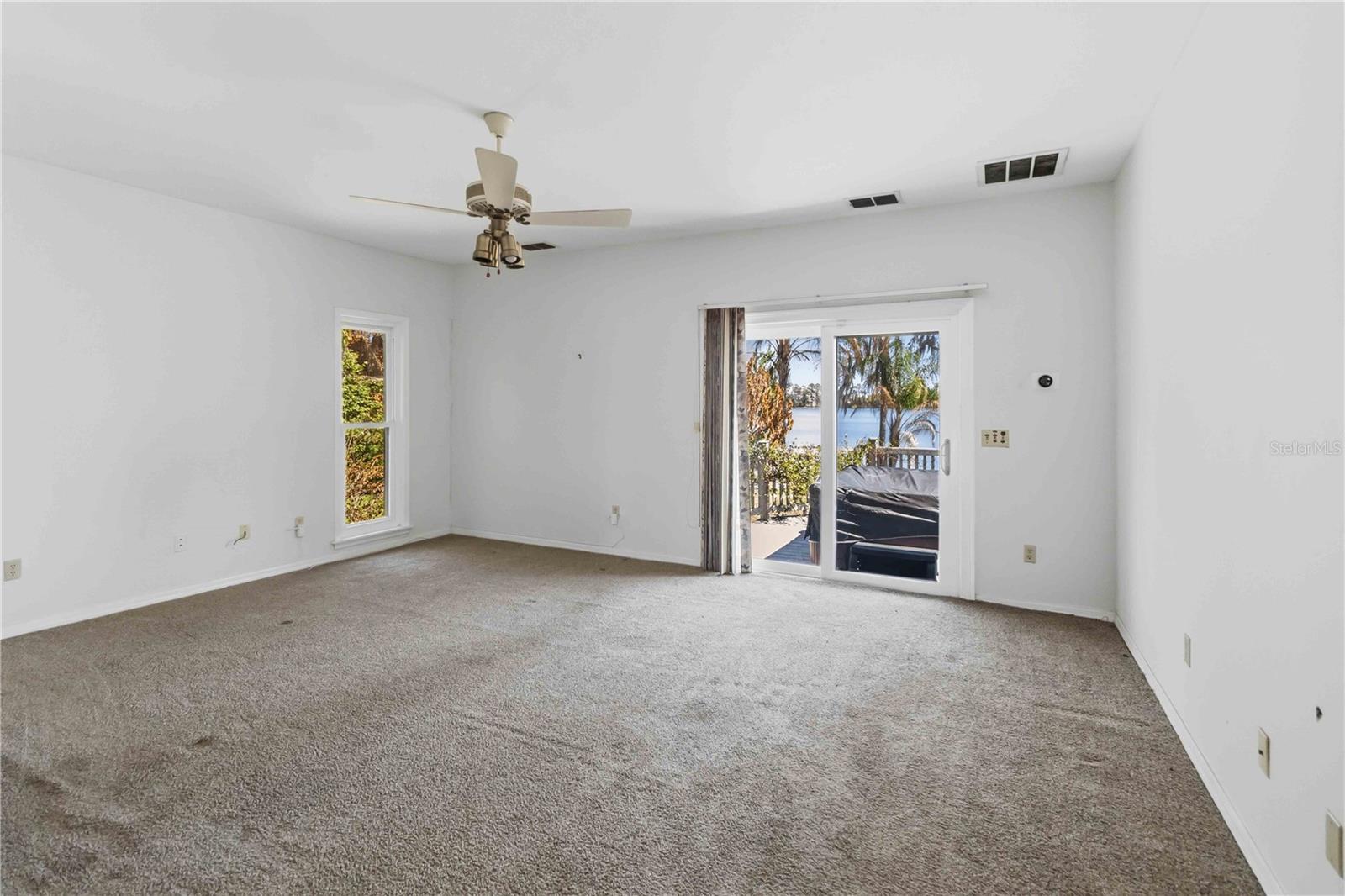 Image 17 of 40 For 7468 Lake Willis Drive