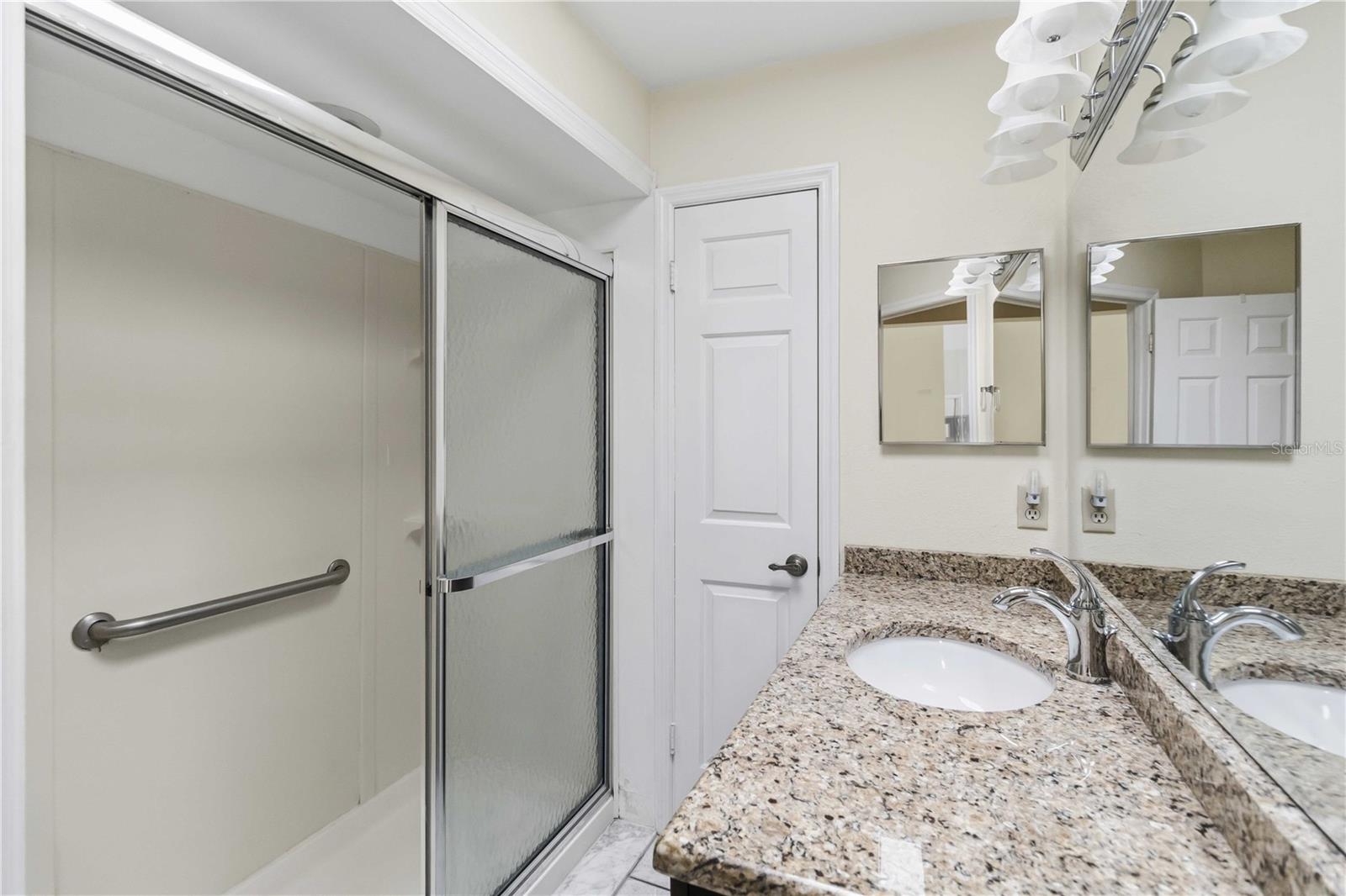 Image 28 of 40 For 7468 Lake Willis Drive