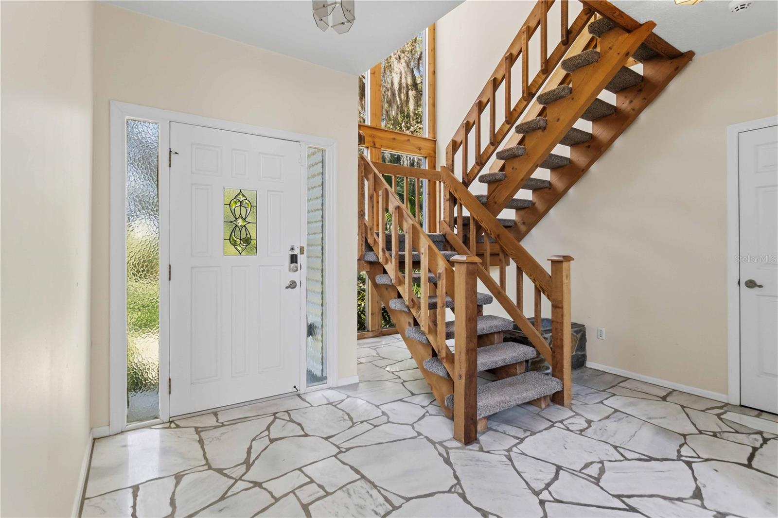 Image 6 of 40 For 7468 Lake Willis Drive