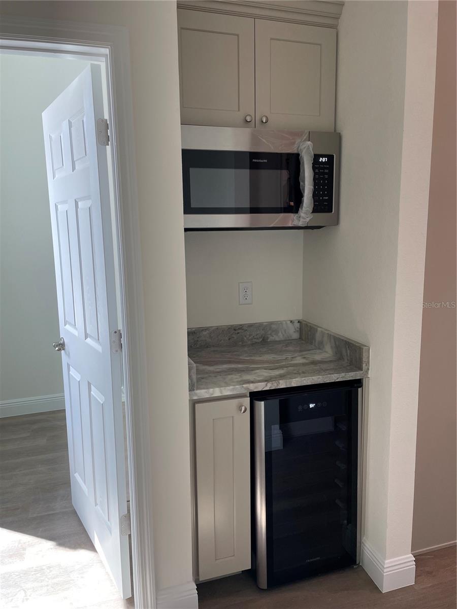 Image 21 of 53 For 8435 130 Terrace