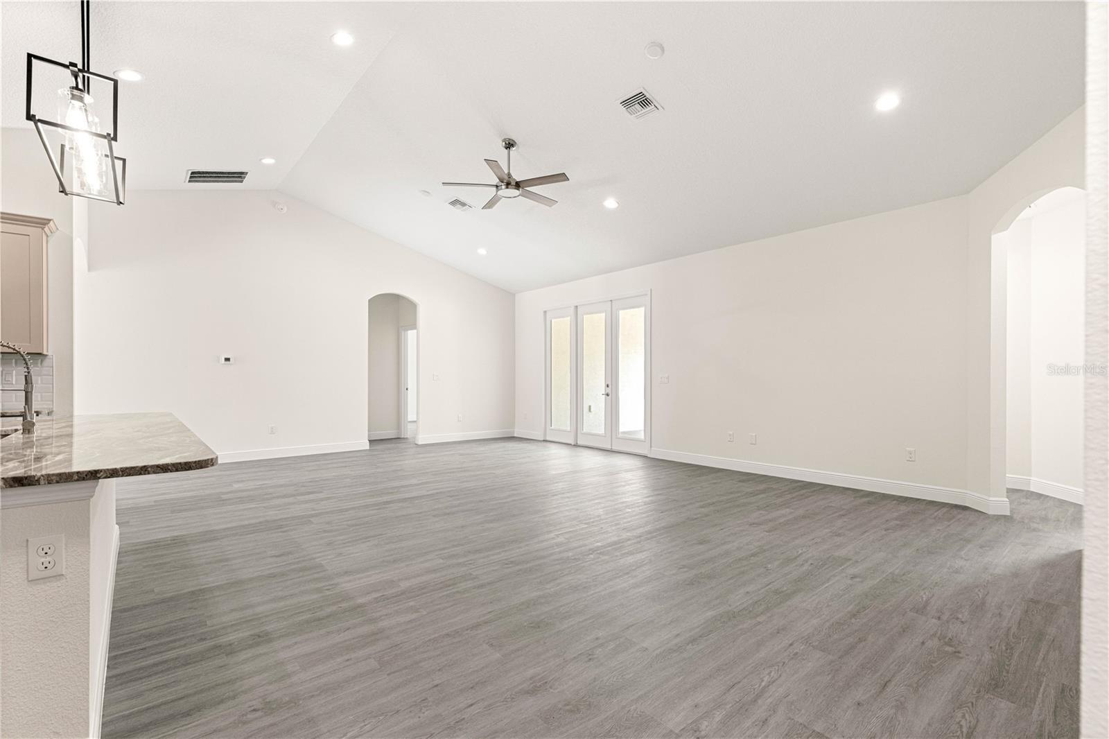 Image 23 of 53 For 8435 130 Terrace