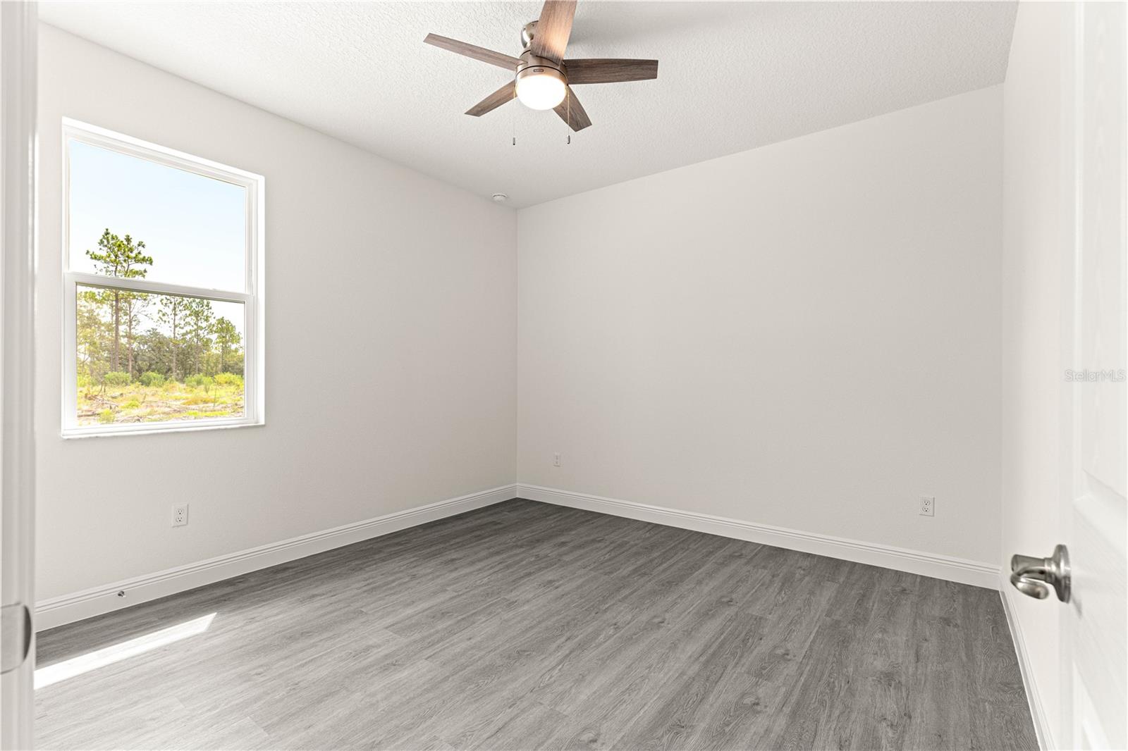 Image 47 of 53 For 8435 130 Terrace