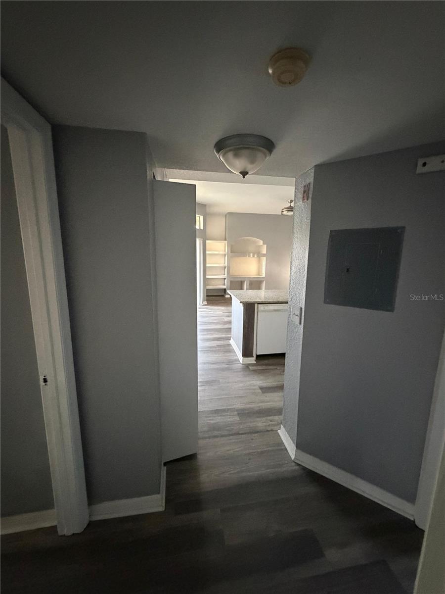 Image 18 of 24 For 7250 Westpointe Boulevard 1034