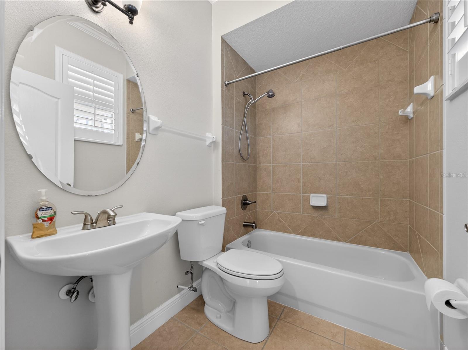 Image 65 of 98 For 3808 Caledonia Ave