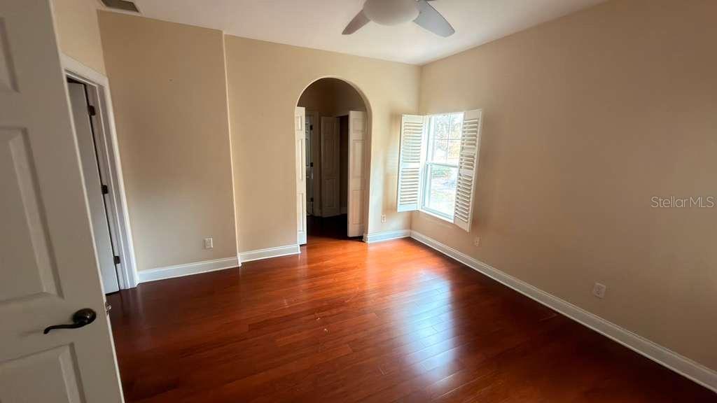 Image 27 of 36 For 7181 Regina Way