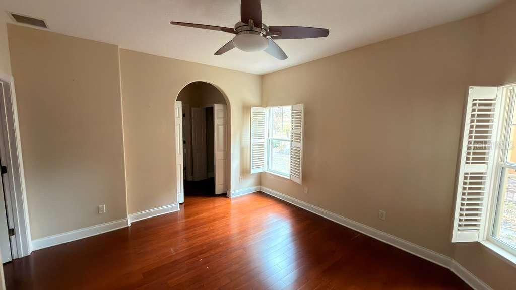 Image 6 of 36 For 7181 Regina Way