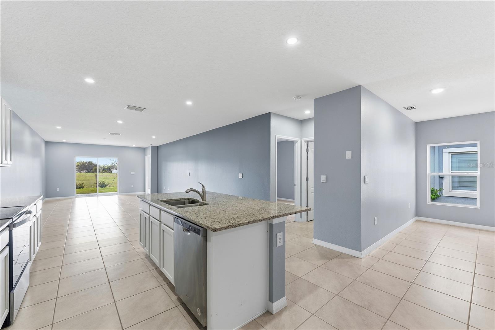 Image 8 of 23 For 2694 Sunkissed Drive