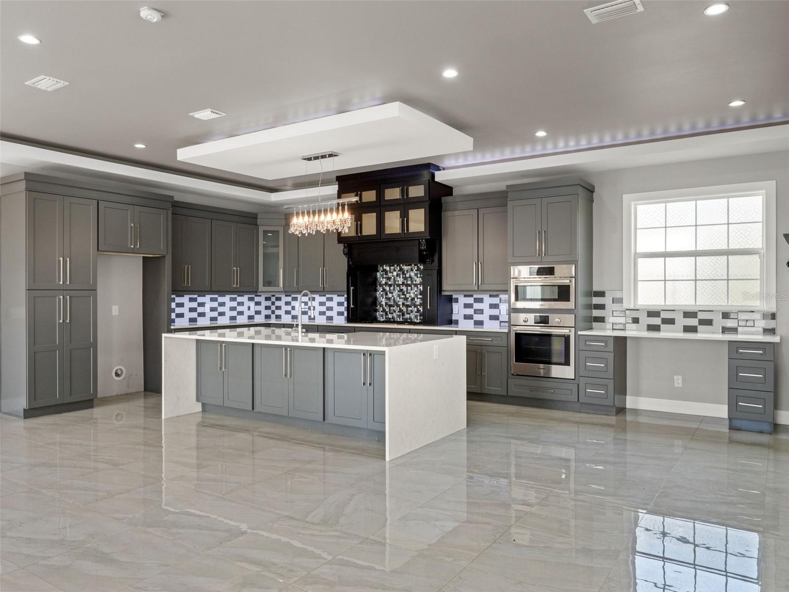 Image 17 of 41 For 555 Peachtree Road