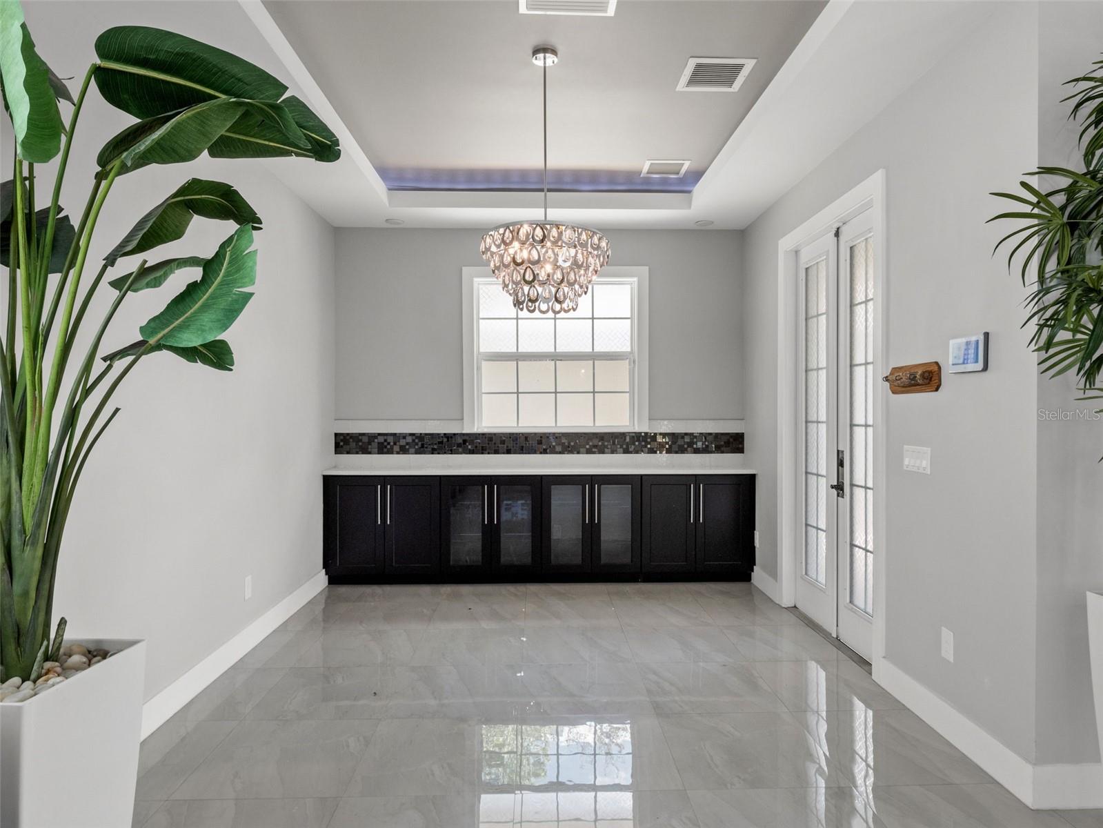 Image 19 of 41 For 555 Peachtree Road