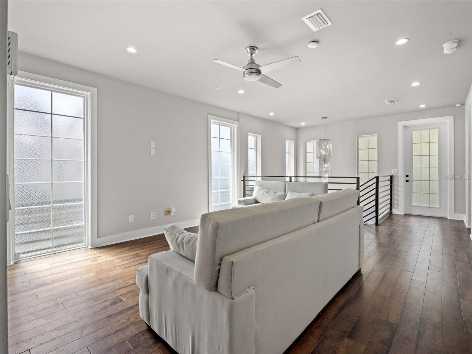 Image 24 of 41 For 555 Peachtree Road