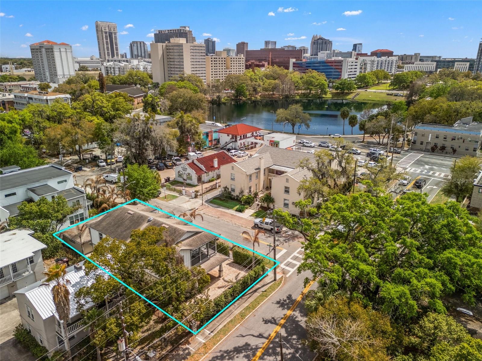 Image 4 of 41 For 555 Peachtree Road