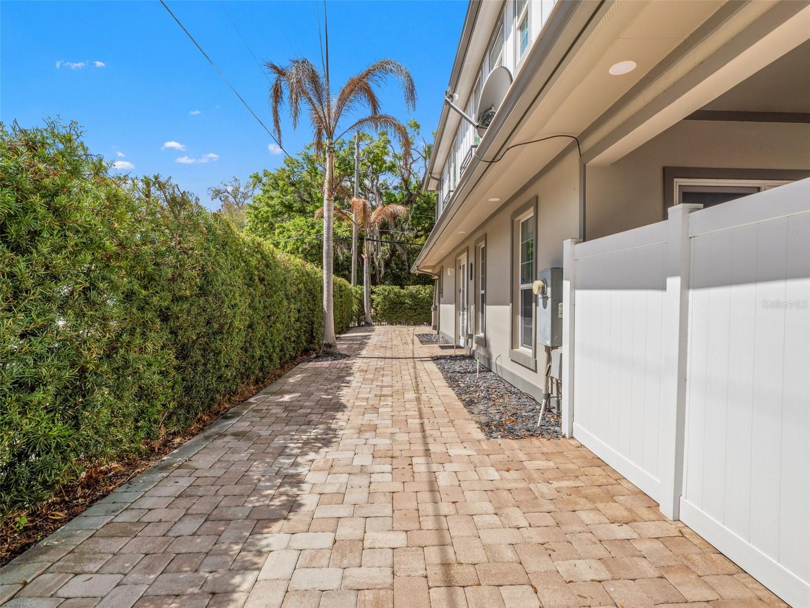 Image 40 of 41 For 555 Peachtree Road