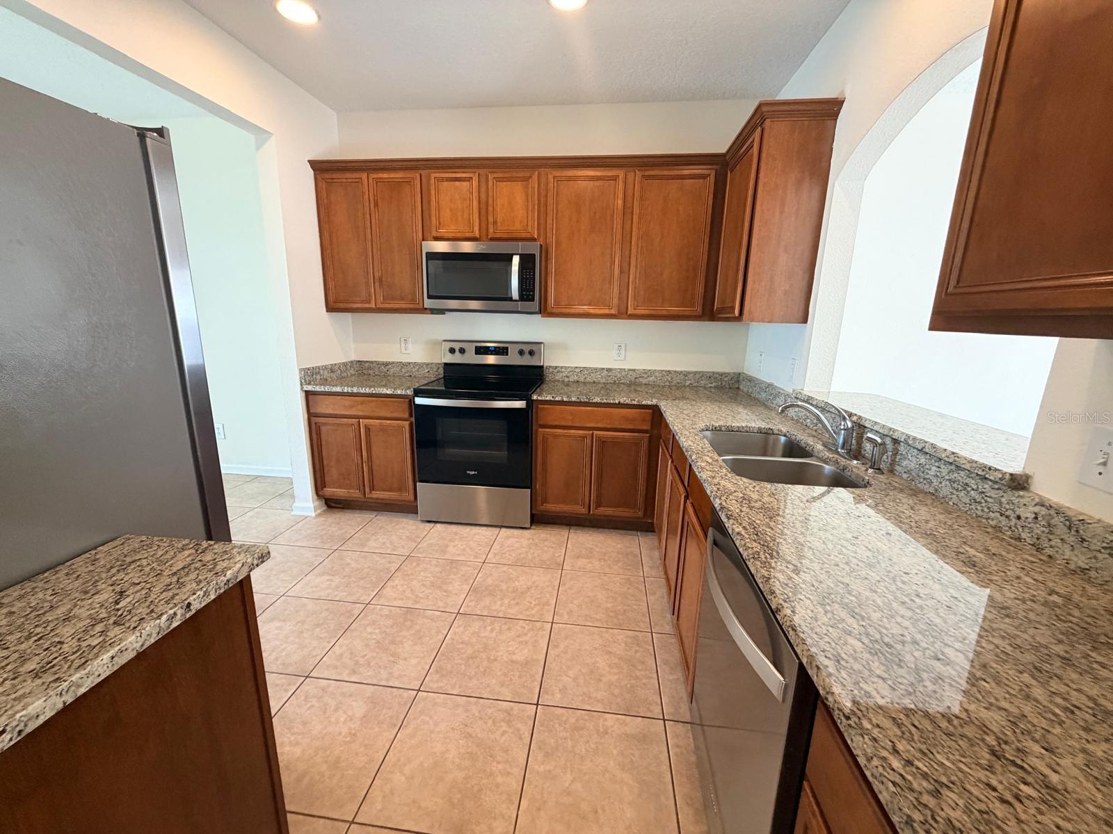 Image 6 of 15 For 8911 Silk Bay Place