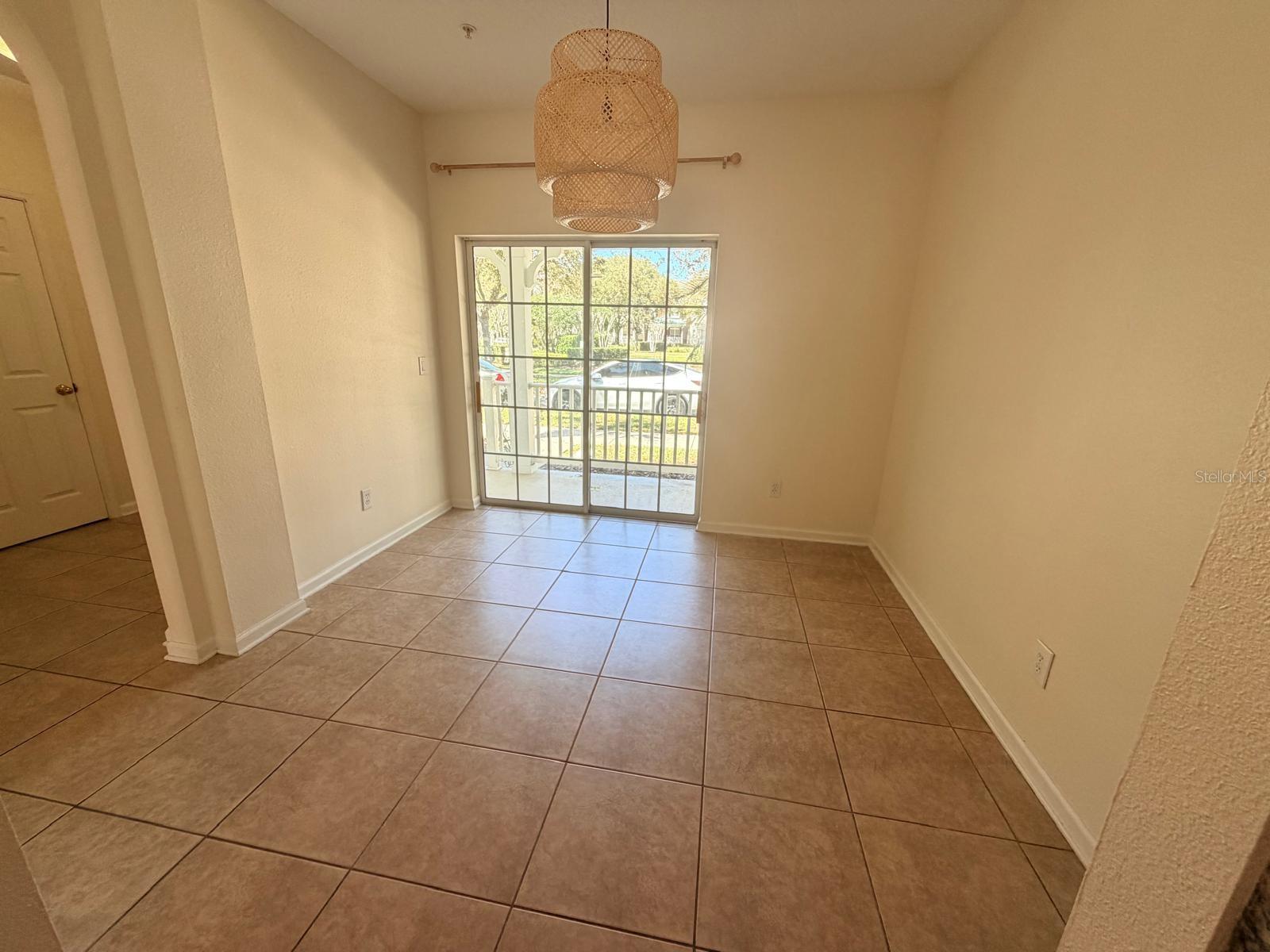 Image 7 of 15 For 8911 Silk Bay Place