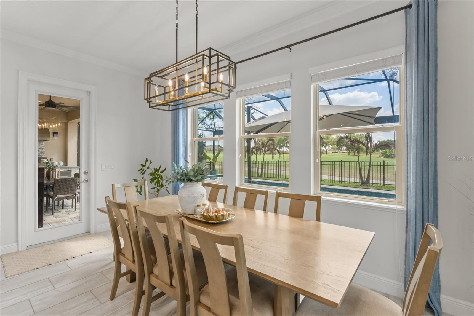 Image 21 of 68 For 10636 Gawsworth Point