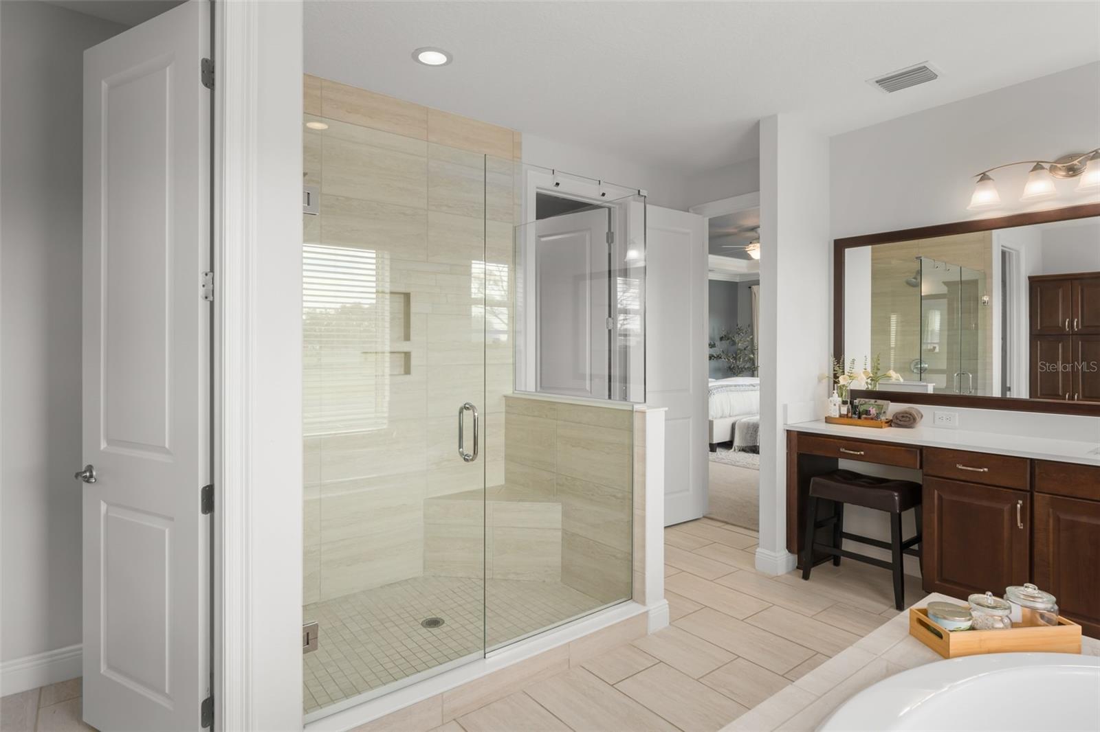 Image 34 of 68 For 10636 Gawsworth Point