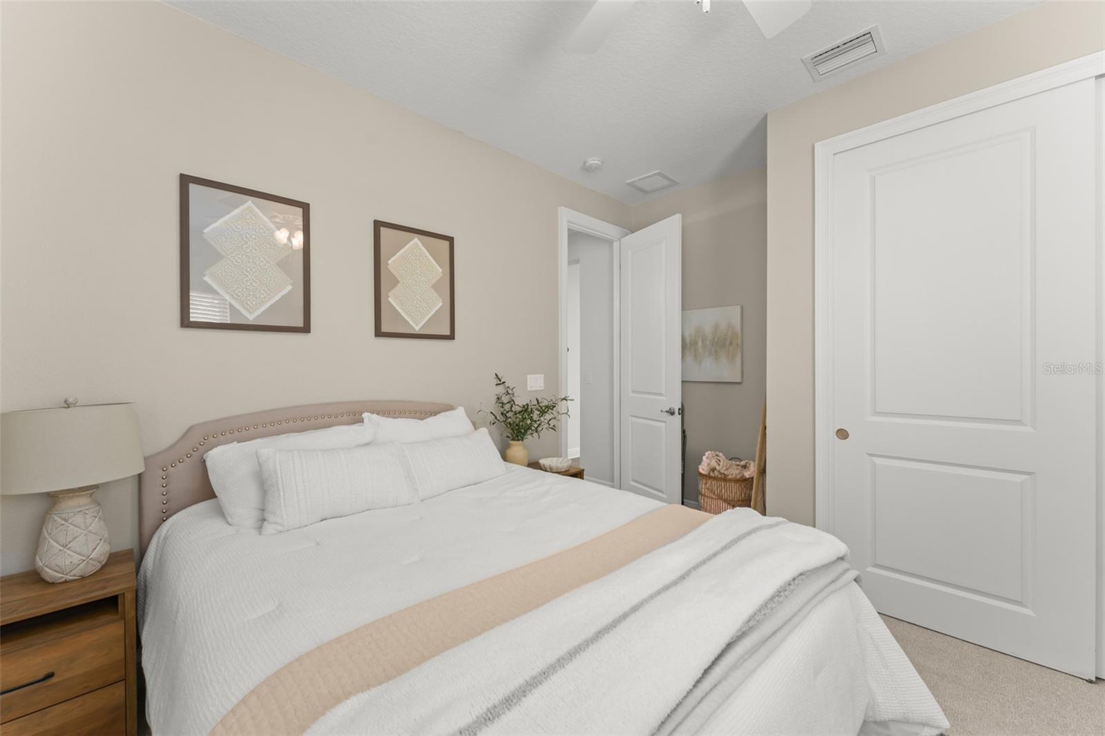 Image 36 of 68 For 10636 Gawsworth Point