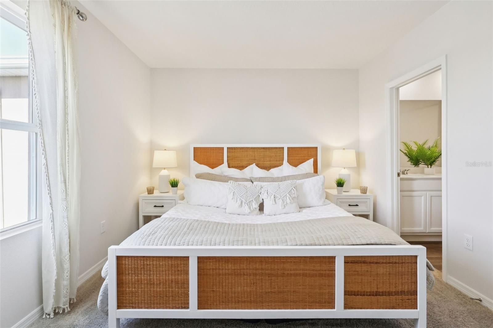 Image 19 of 31 For 2569 Olympic Court