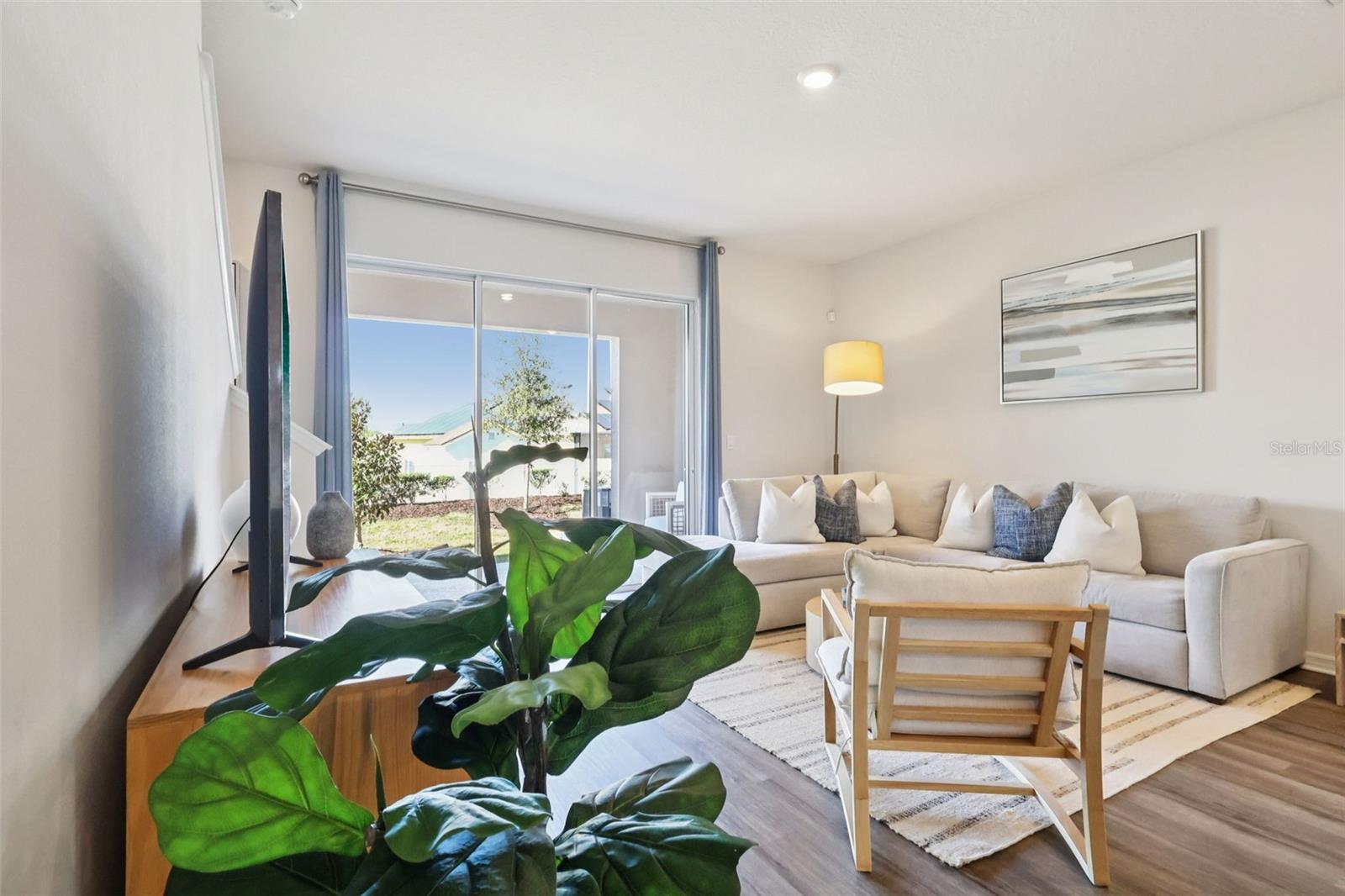 Image 3 of 31 For 2569 Olympic Court