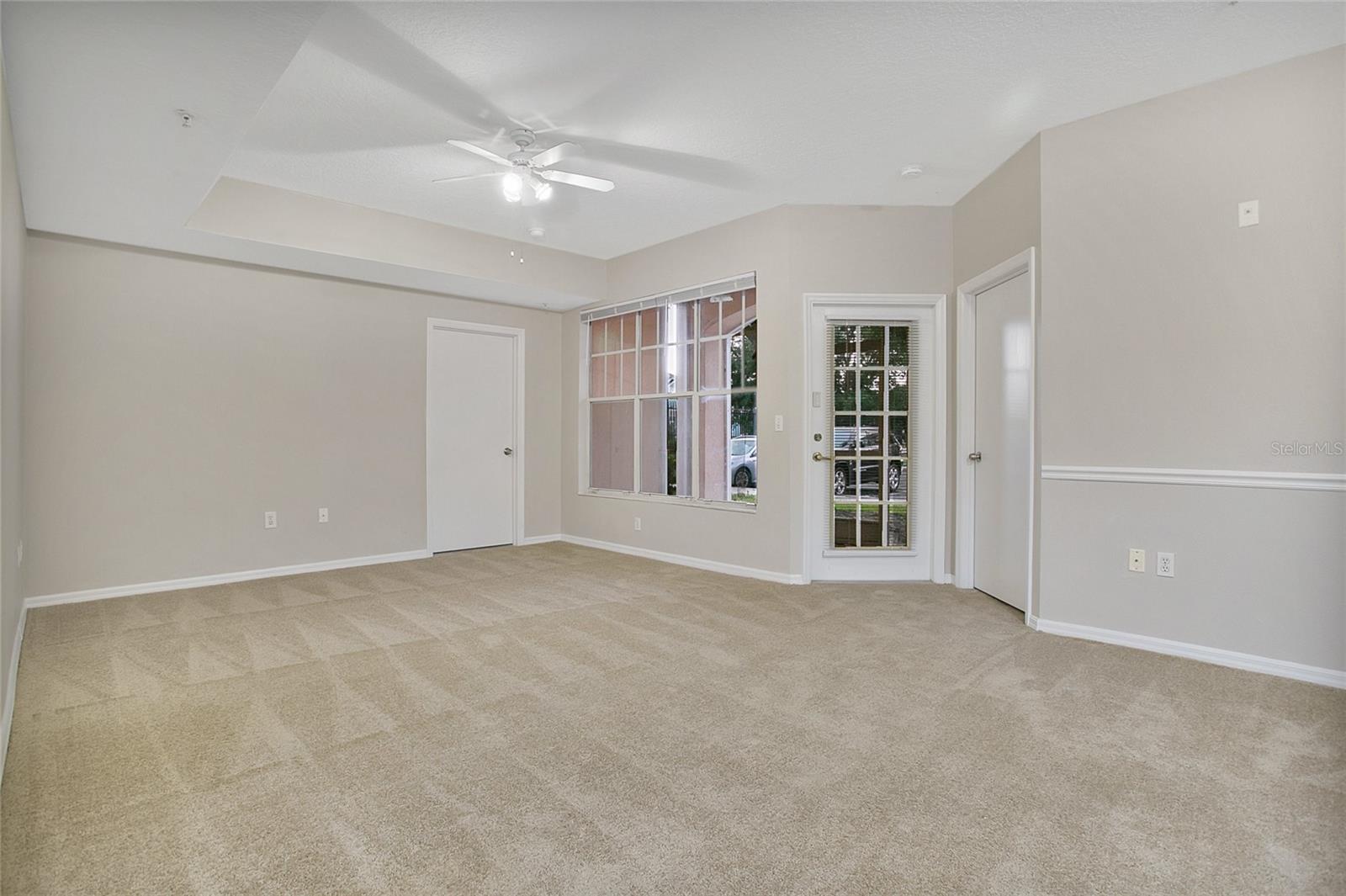 Image 2 of 15 For 5554 Metrowest Boulevard 112