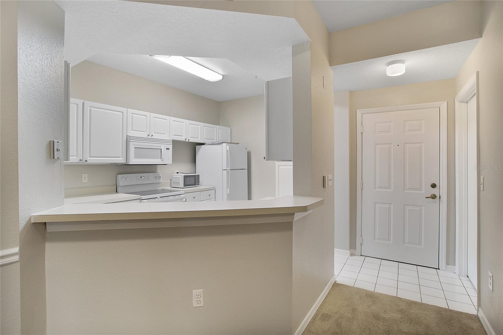 Image 5 of 15 For 5554 Metrowest Boulevard 112