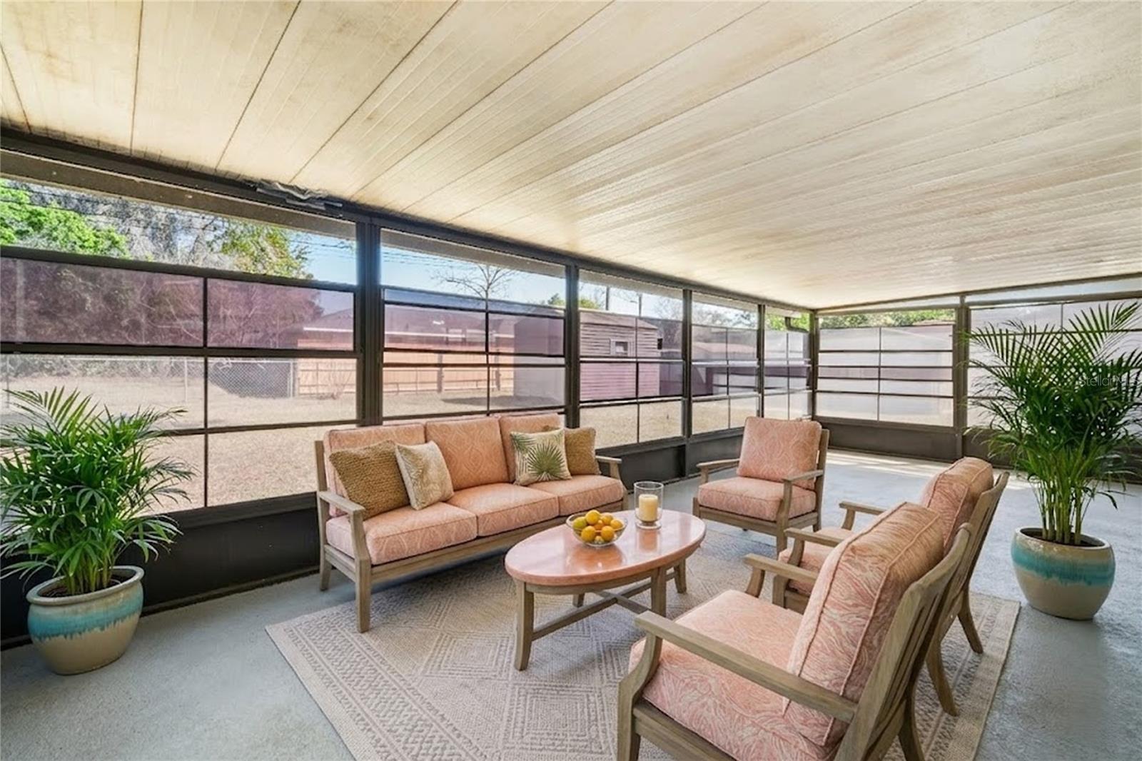 Image 22 of 30 For 2906 Adams Street W