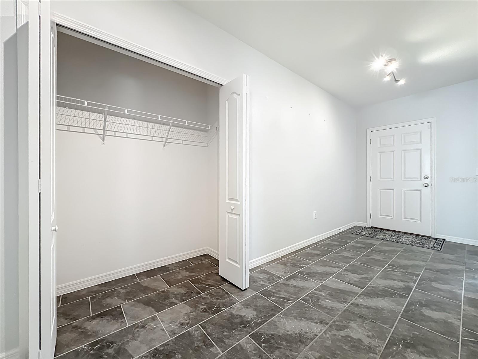 Image 10 of 62 For 341 Lake Doe Boulevard