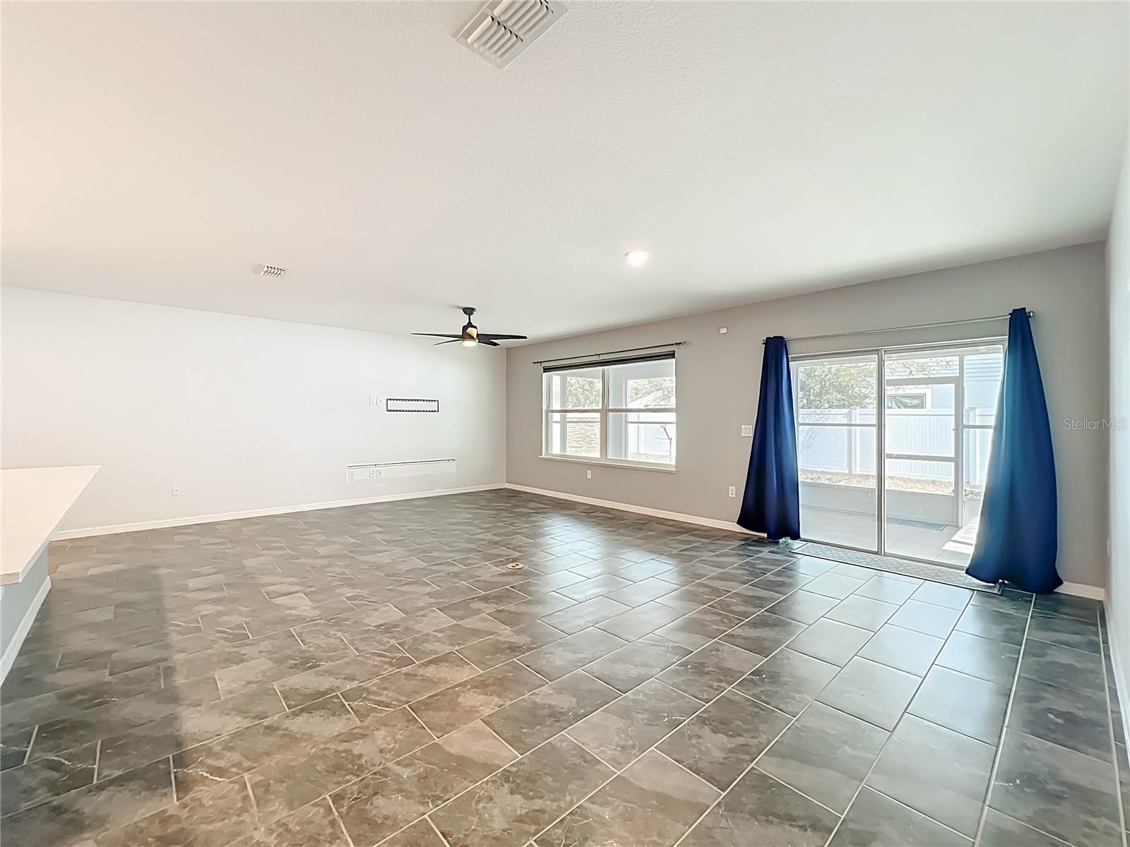 Image 22 of 62 For 341 Lake Doe Boulevard