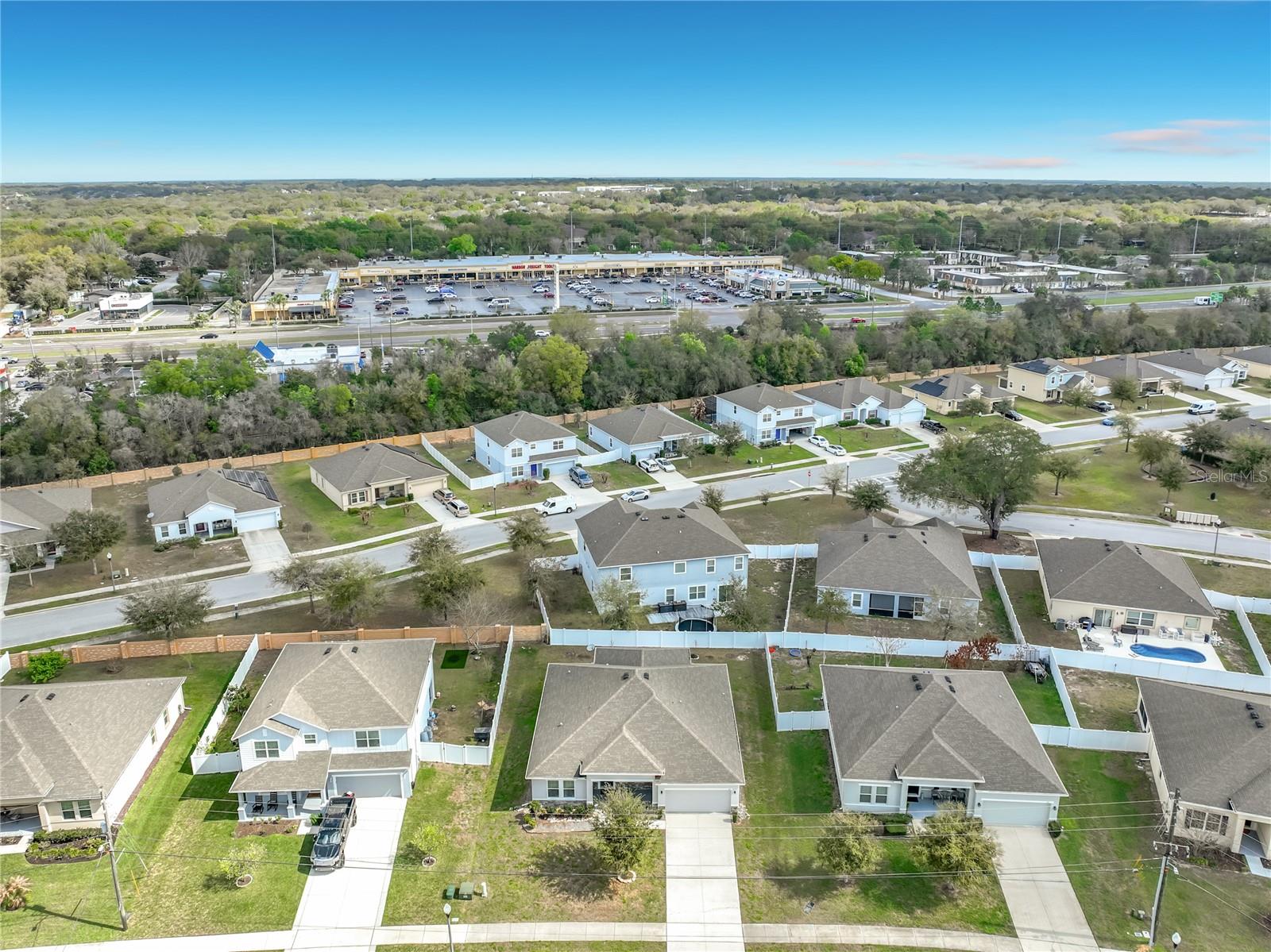 Image 3 of 62 For 341 Lake Doe Boulevard