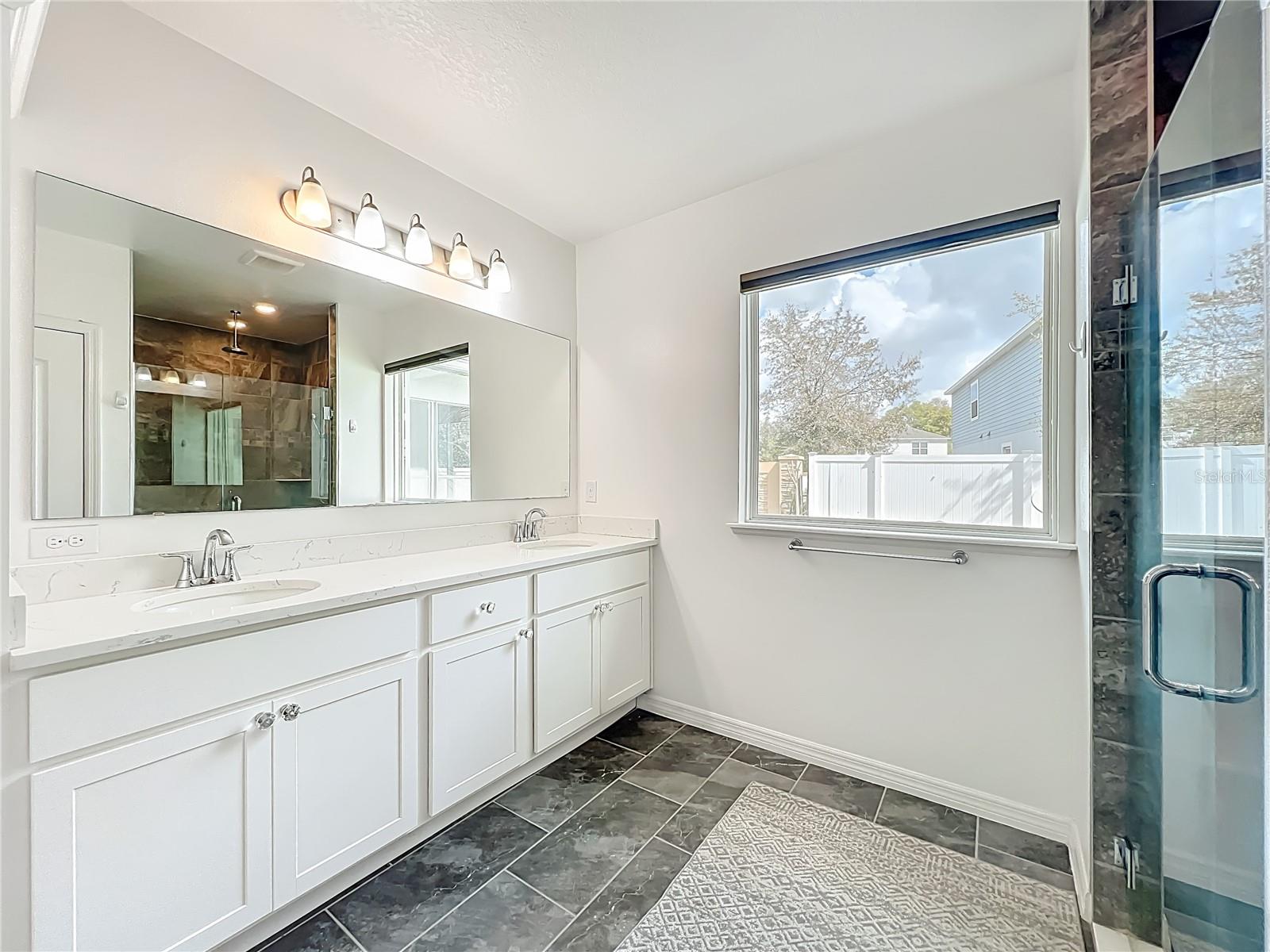 Image 30 of 62 For 341 Lake Doe Boulevard