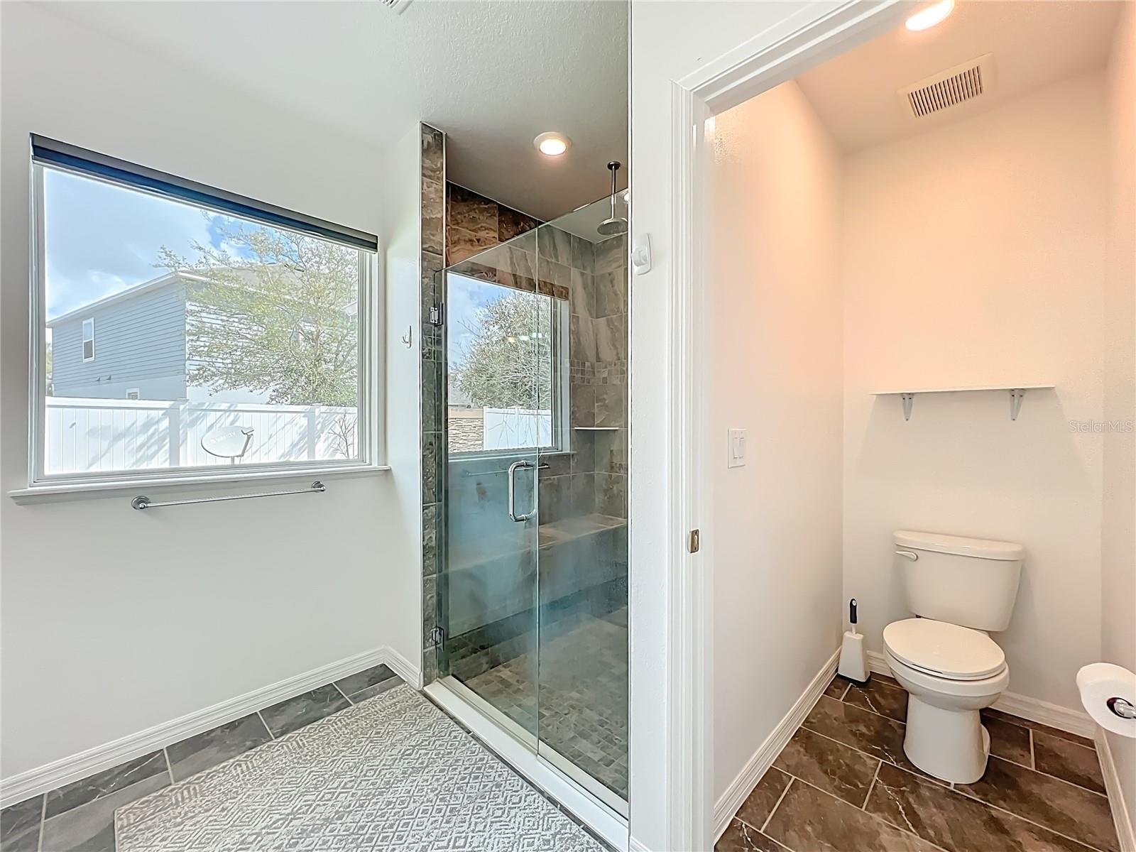 Image 32 of 62 For 341 Lake Doe Boulevard