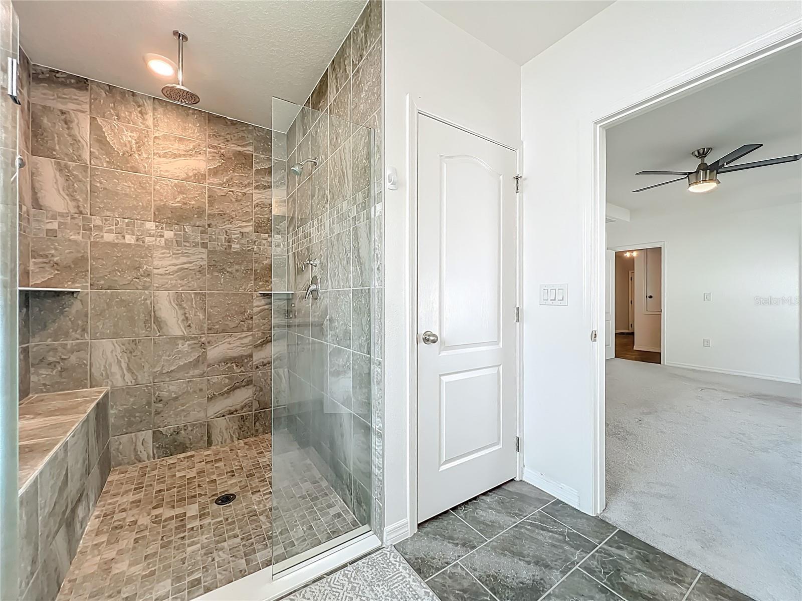 Image 33 of 62 For 341 Lake Doe Boulevard