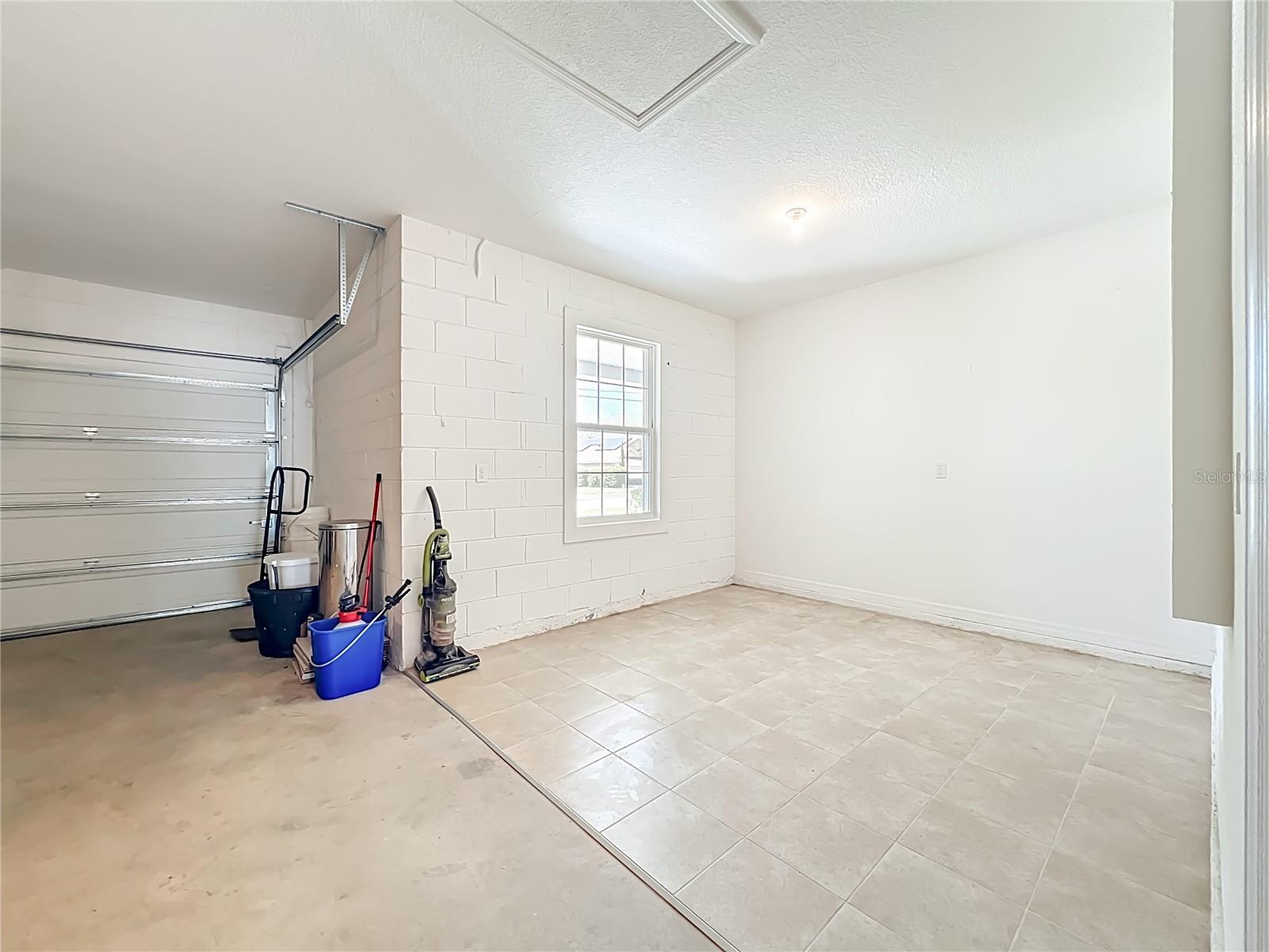 Image 49 of 62 For 341 Lake Doe Boulevard