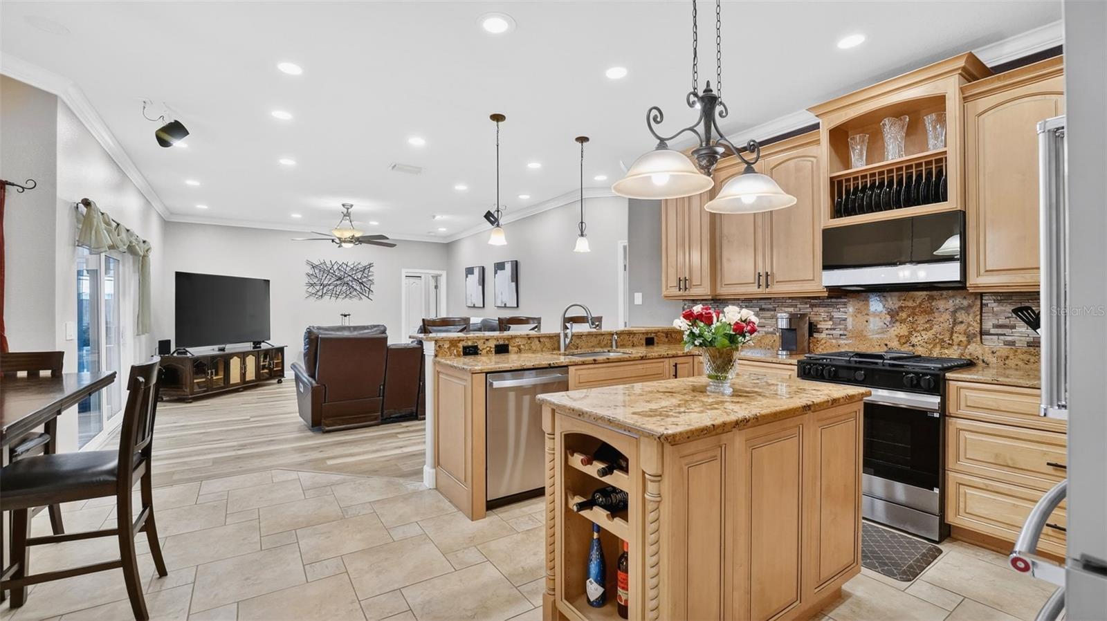 Image 18 of 57 For 402 Stonehenge Circle