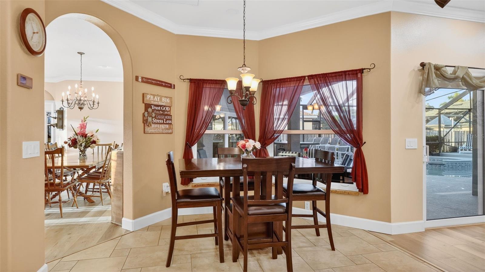 Image 21 of 57 For 402 Stonehenge Circle