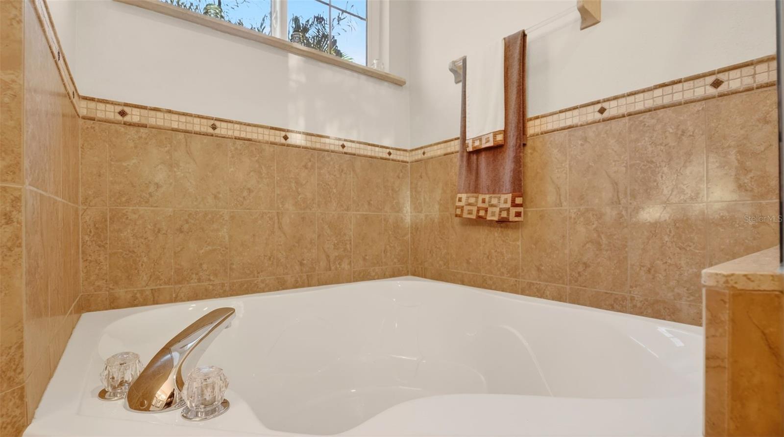 Image 33 of 57 For 402 Stonehenge Circle